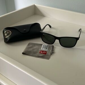 Ray-Ban RB 4232 Sunglasses